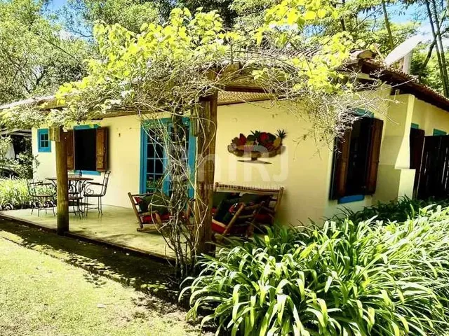 Imagem: A casa em condomínio possui 2 Dormitórios, 2 Banheiros, 3