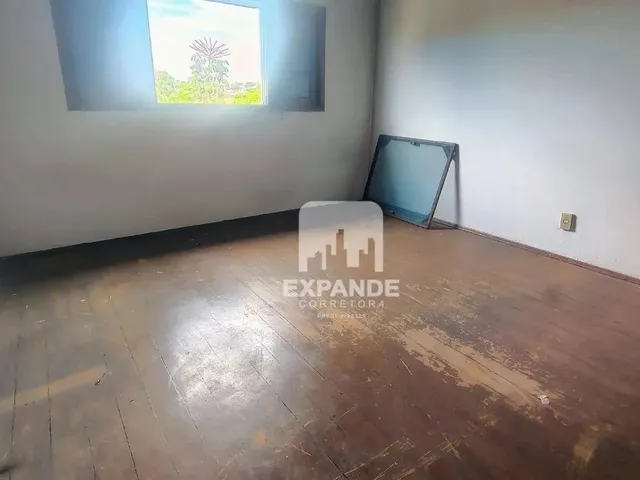 Imagem 3: Casa com 3 Dormitórios À Venda, 370 M² por R$ 645.000 - Centro - Botucatu/Sp