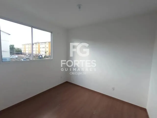 Imagem: O apartamento possui 2 Dormitórios, 1 Banheiro, 1 Vaga na