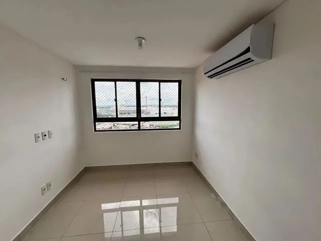 Imagem 14: Apartamento com Uma Suite com Split Instalado, Sala de Esta Integrada com a Cozinha, a Coz