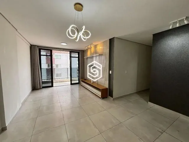Imagem 2: Excelente Apartamento com 3 Quartos, Sendo 2 Suites, Uma Reversivel, Sala de Estar e Janta