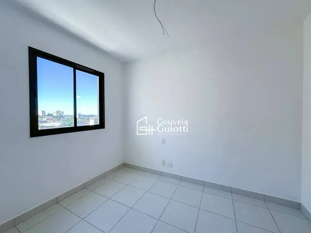 Imagem 3: Apartamento com 3 Dormitórios À Venda, 103 M² por R$ 450.000,00 - Jardim Alexandrina