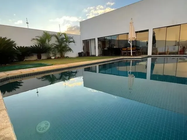 Imagem: Belíssima Casa a Venda no Jardim Europa