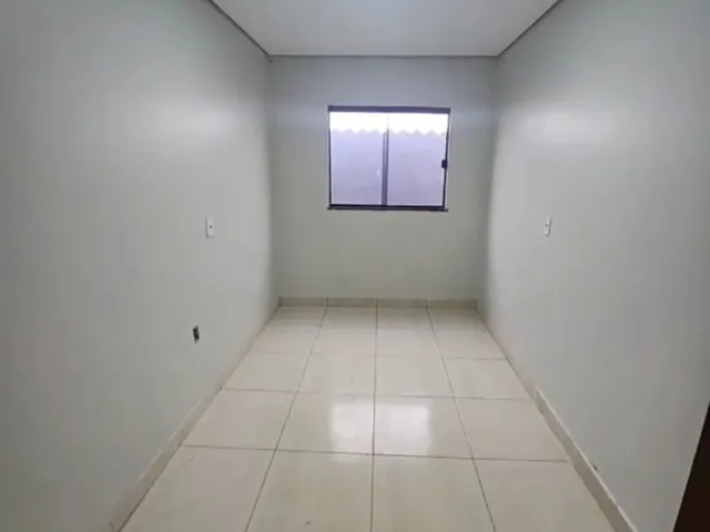 Imagem 16: Casa a Venda em Planaltina Go Escriturada e Registrada (Passivo de Habite-Se). * Garagem