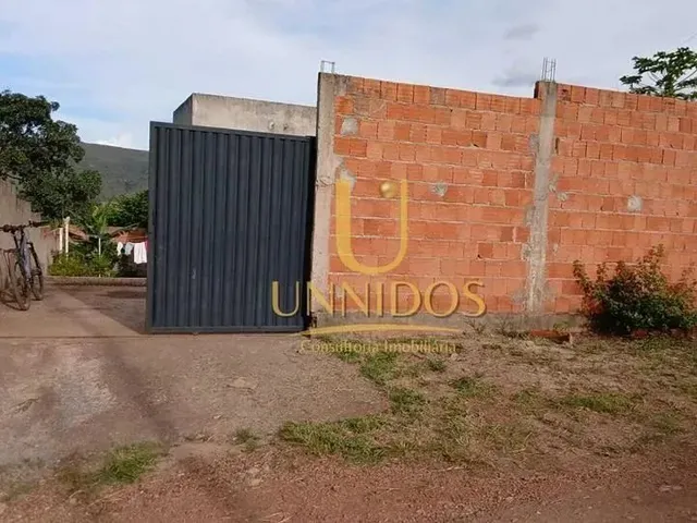 Imagem: A casa possui 2 Dormitórios, 2 Banheiros, 112m² de Área,