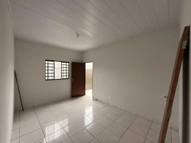 Imagem 16: Casa Á Venda com 3 Quartos e Lote de 300M² no Bairro Jardim dos Ipês - Anápolis - Go