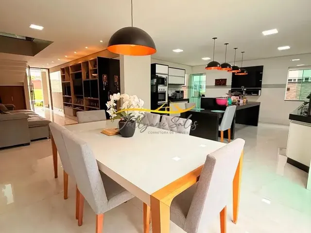 Imagem 3: Vendo Sobrado 3 Suites, Espaco Gourmet com Sauna em Trindade- Village Trindade
