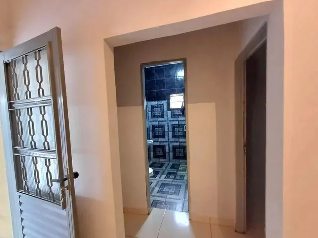 Imagem 4: Casa a Venda com 3 Quartos e 1 Suíte em Trindade - Go