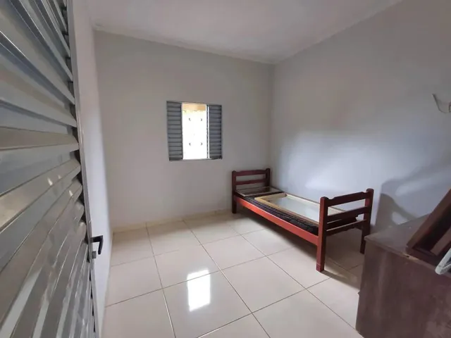 Imagem 8: Casa a Venda com 3 Quartos e 1 Suíte em Trindade - Go