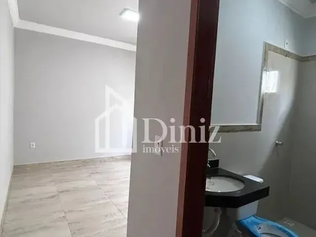 Imagem 3: Casa para Venda com 98 M2Com 3 Quartos, Sendo 1 Suíte no Setor Sul Jamil Miguel