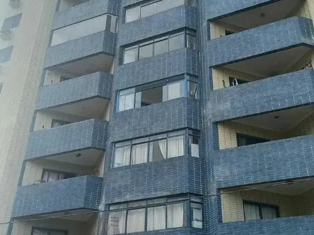 Imagem: O apartamento possui 3 Dormitórios, 1 Suíte, 2 Banheiros,