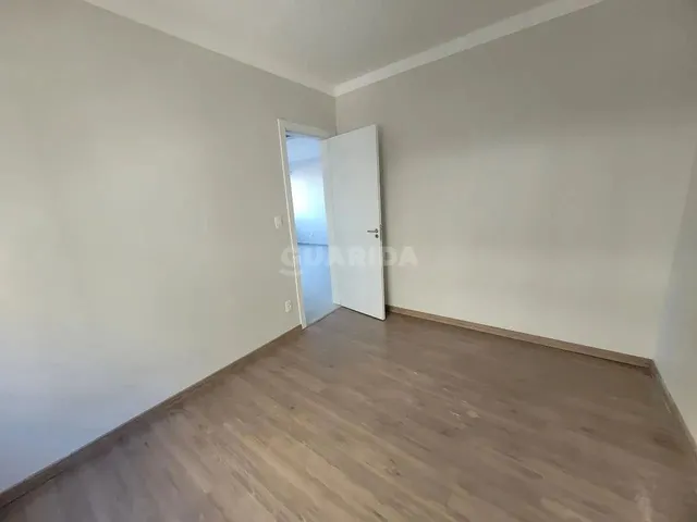 Imagem 15: Apartamento com 2 Dormitórios, 1 Suíte e 2 Vagas de Garagem no Bairro Petrópolis