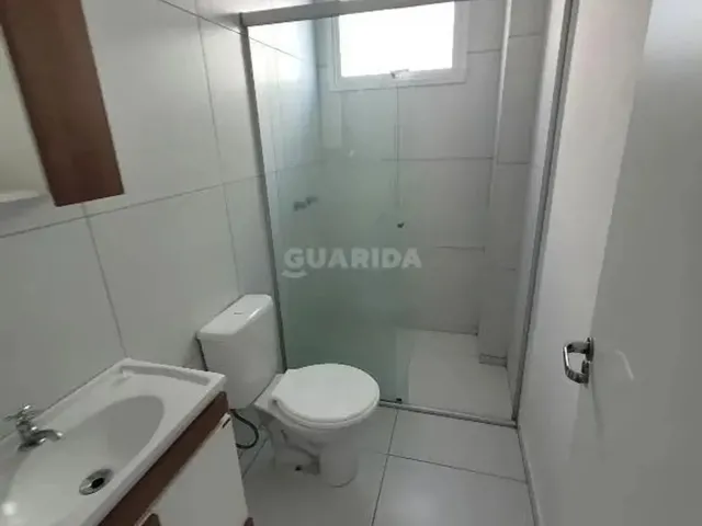 Imagem 2: Apartamento com 2 Dormitórios, 1 Suíte e 2 Vagas de Garagem no Bairro Petrópolis