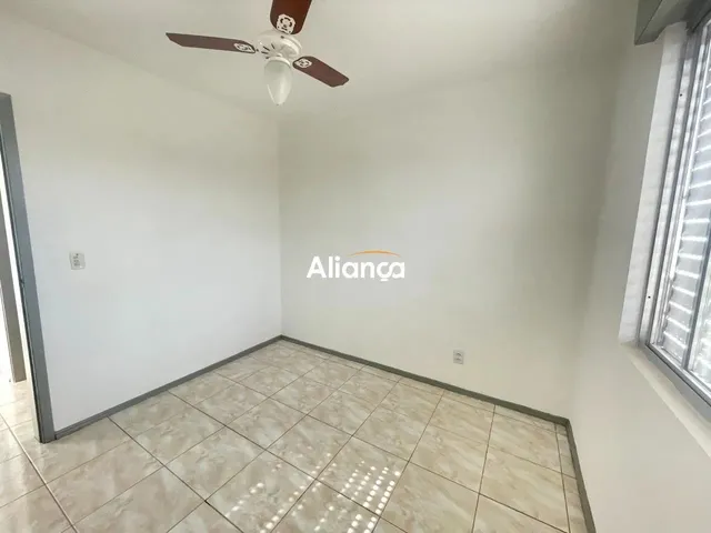 Imagem 14: Apartamento para Locaçãol com 2 Dormitórios, Sacada, Churrasqueira e Vaga de Carro