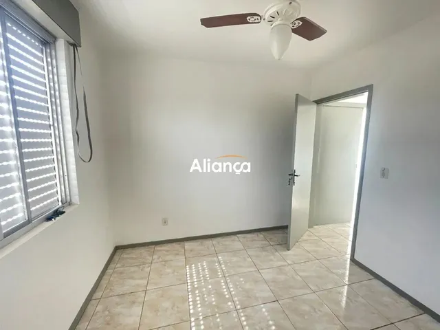 Imagem 3: Apartamento para Locaçãol com 2 Dormitórios, Sacada, Churrasqueira e Vaga de Carro