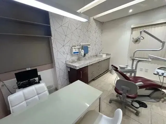 Imagem: Consultório Odontológico Mobiliado e Equipado