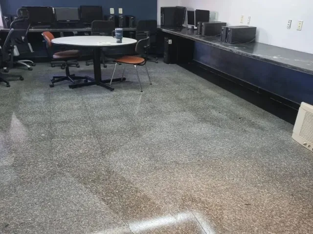 Imagem 15: Ed. Clube de Engenharia - Salas Contíguas 84 M², 02 Vgs de Garagem. - Cód. 57399