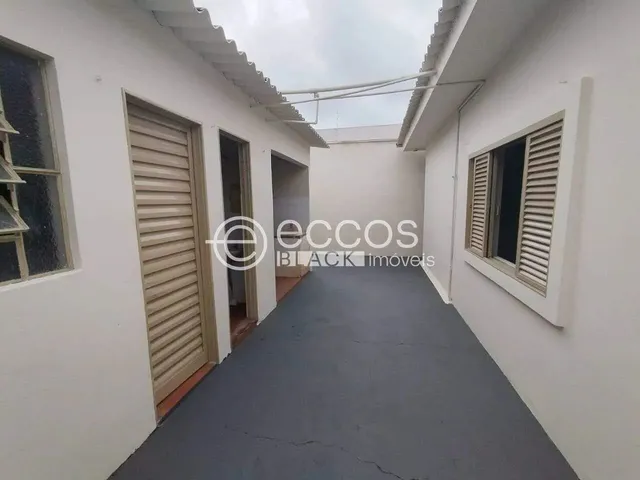 Imagem 6: Casa para Aluguel, 3 Quartos, Centro - Araguari/Mg