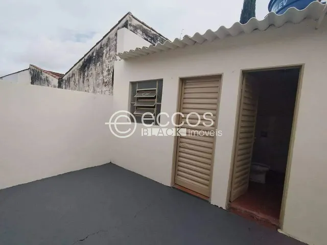 Imagem 14: Casa para Aluguel, 3 Quartos, Centro - Araguari/Mg