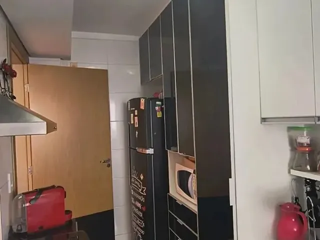 Imagem 13: Imóvel para Venda Possui 90 Metros Quadrados com 3 Quartos em Buritis - Belo Horizonte