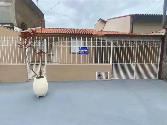 Imagem: Casa com 2 Quartos com Suíte na Casa de