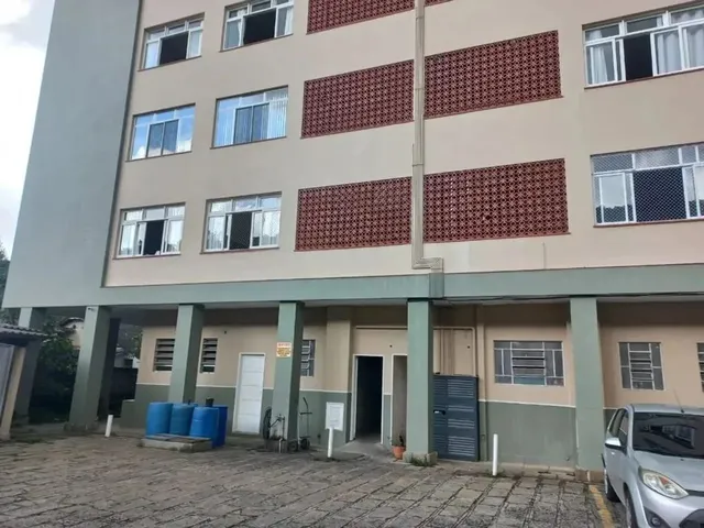 Imagem: O apartamento possui 2 Dormitórios, 1 Banheiro, 1 Vaga na