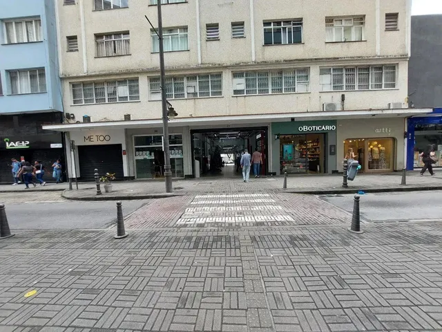 Imagem 12: Apto Centro, Frente, Amplo, Sol, Reformadíssimo, Rua 16 de Março, Próximo de Tudo