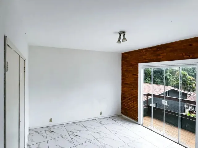 Imagem 11: Casa Duplex em Nogueira. Área de serviço, 45m² de Área, 2 Vagas...