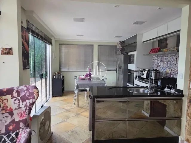 Imagem 12: Casa 4 Quartos com 4 Suítes e 420M² - Centro - Cen