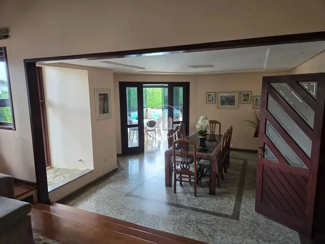 Imagem 4: Casa 4 Quartos com 4 Suítes e 420M² - Centro - Cen