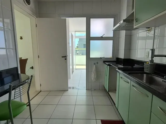 Imagem 9: Cobertura com 3 Quartos Sendo 1 Suíte e 2 Vagas, Centro. - Est