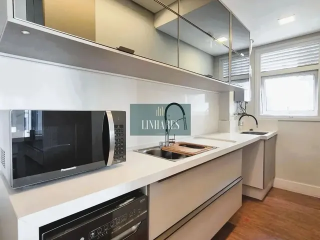 Imagem 3: Apartamento 2 Dormitórios no Centro de Fpolis, Vista Mar
