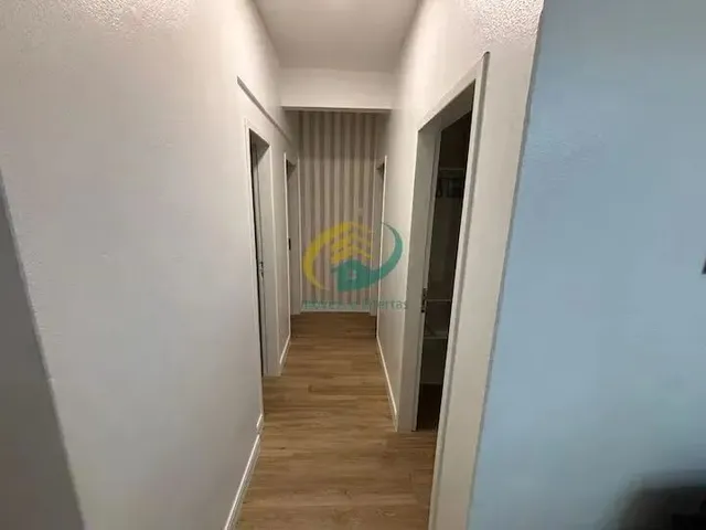 Imagem 3: Apartamento Centro - Lindo - 03 Dormitórios - 01 Vaga - Reformado e Mobiliado
