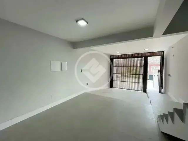 Imagem 2: Cn/265704 Imóvel para Venda Possui 235 Metros Quadrados com 3 Quartos em Centro