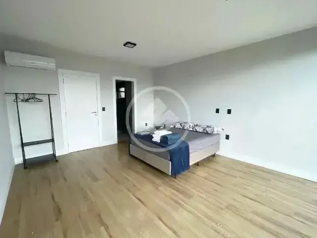 Imagem 16: Cn/265704 Imóvel para Venda Possui 235 Metros Quadrados com 3 Quartos em Centro