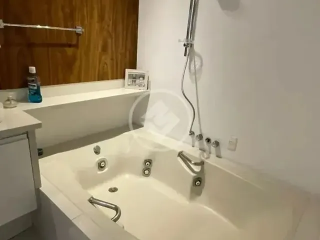 Imagem 4: Ldl Apartamento com 4 Quartos, 2 Suites no Edifício Richard Gottsmannem Centro