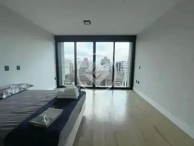 Imagem 2: Ldlcasa com 3 Suítes e Piscina Privativa - Centro de Florianópolis