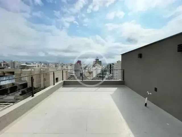 Imagem 8: Ldlcasa com 3 Suítes e Piscina Privativa - Centro de Florianópolis