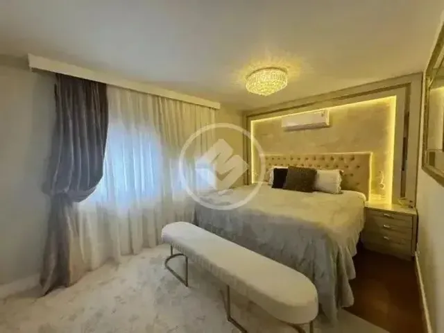 Imagem 15: Apartamento para Venda, 4 Dormitórios, Sendo 2 Suítes, 4 Banheiros, 3 Vagas, Mobiliado