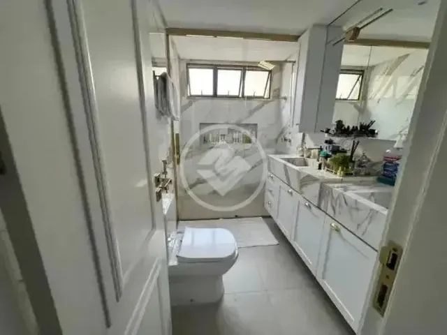 Imagem 14: Apartamento para Venda, 4 Dormitórios, Sendo 2 Suítes, 4 Banheiros, 3 Vagas, Mobiliado