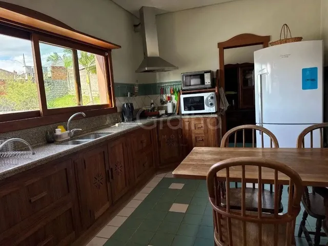 Imagem 15: Casa para Venda em Florianópolis, Agronômica, 4 Dormitórios, 1 Suíte, 5 Banheiros, 6