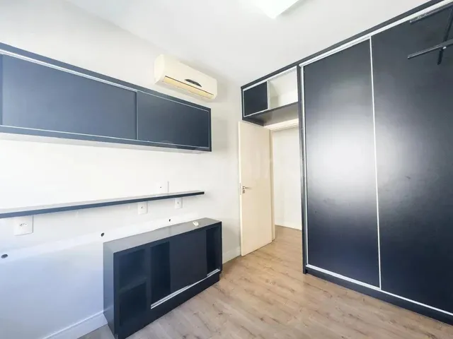 Imagem 2: Apartamento de 3 Dormitórios Sendo 1 Suíte no Centro de Florianópolis