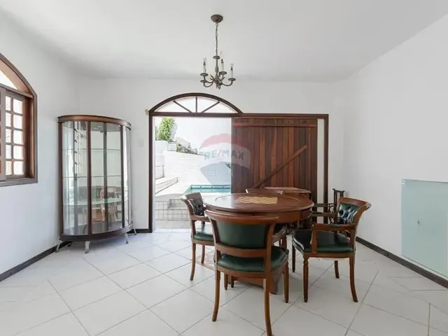 Imagem 7: Casa À Venda com 4 Dormitórios no Bairro Carvoeira - Florianópolis