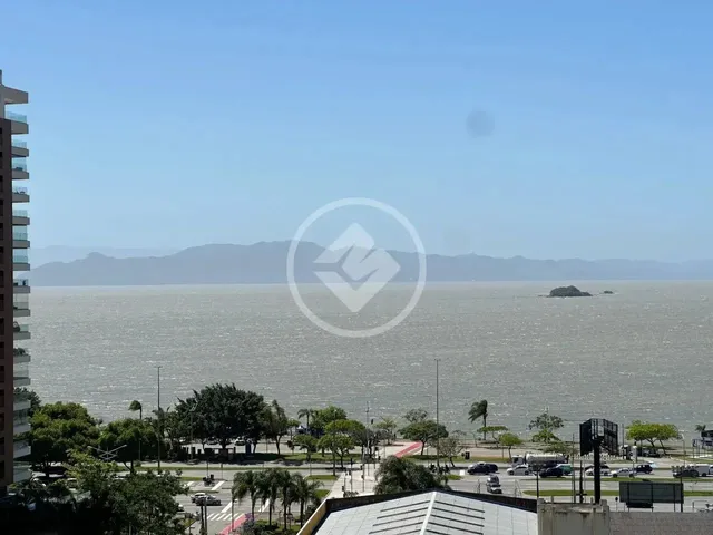 Imagem 8: Cn/157338 Imóvel para Venda Possui 128 Metros Quadrados com 3 Quartos em Agronômica