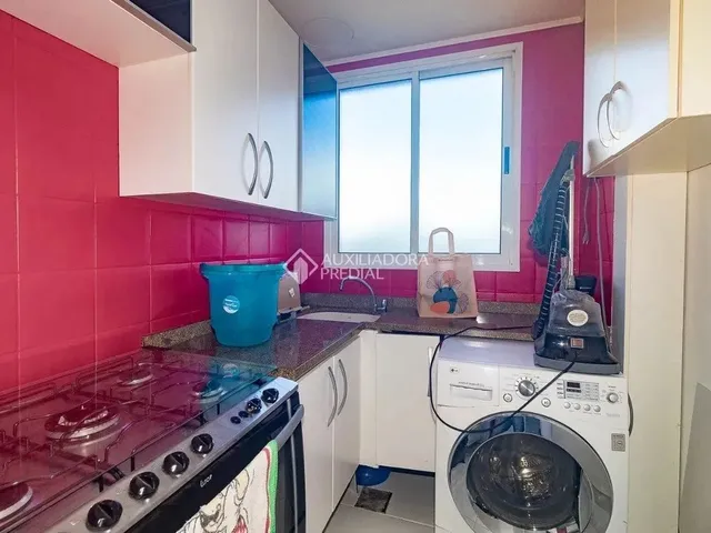 Imagem 3: Imóvel para Aluguel com 68 Metros Quadrados com 2 Quartos em Floresta - Porto Alegre - Rs