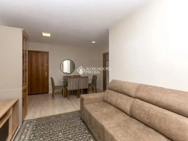 Imagem 8: Imóvel para Aluguel Possui 76 Metros Quadrados com 2 Quartos em Petrópolis - Porto