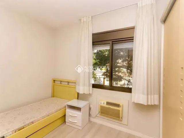 Imagem 6: Imóvel para Aluguel Possui 76 Metros Quadrados com 2 Quartos em Petrópolis - Porto