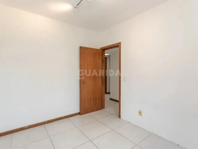 Imagem 16: Apartamento com 3 Dormitórios e 1 Vaga de Garagem, no Bairro Petrópolis