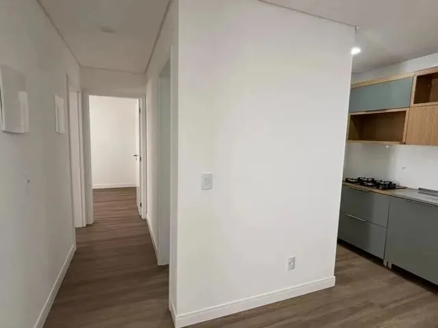 Imagem 2: Praia dos Ingleses - Apartamento com 02 Dormitórios Disponível para Locação Anual