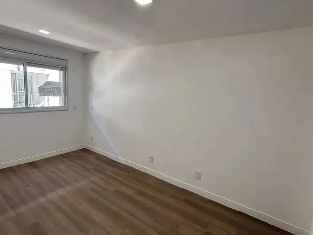 Imagem 15: Praia dos Ingleses - Apartamento com 02 Dormitórios Disponível para Locação Anual